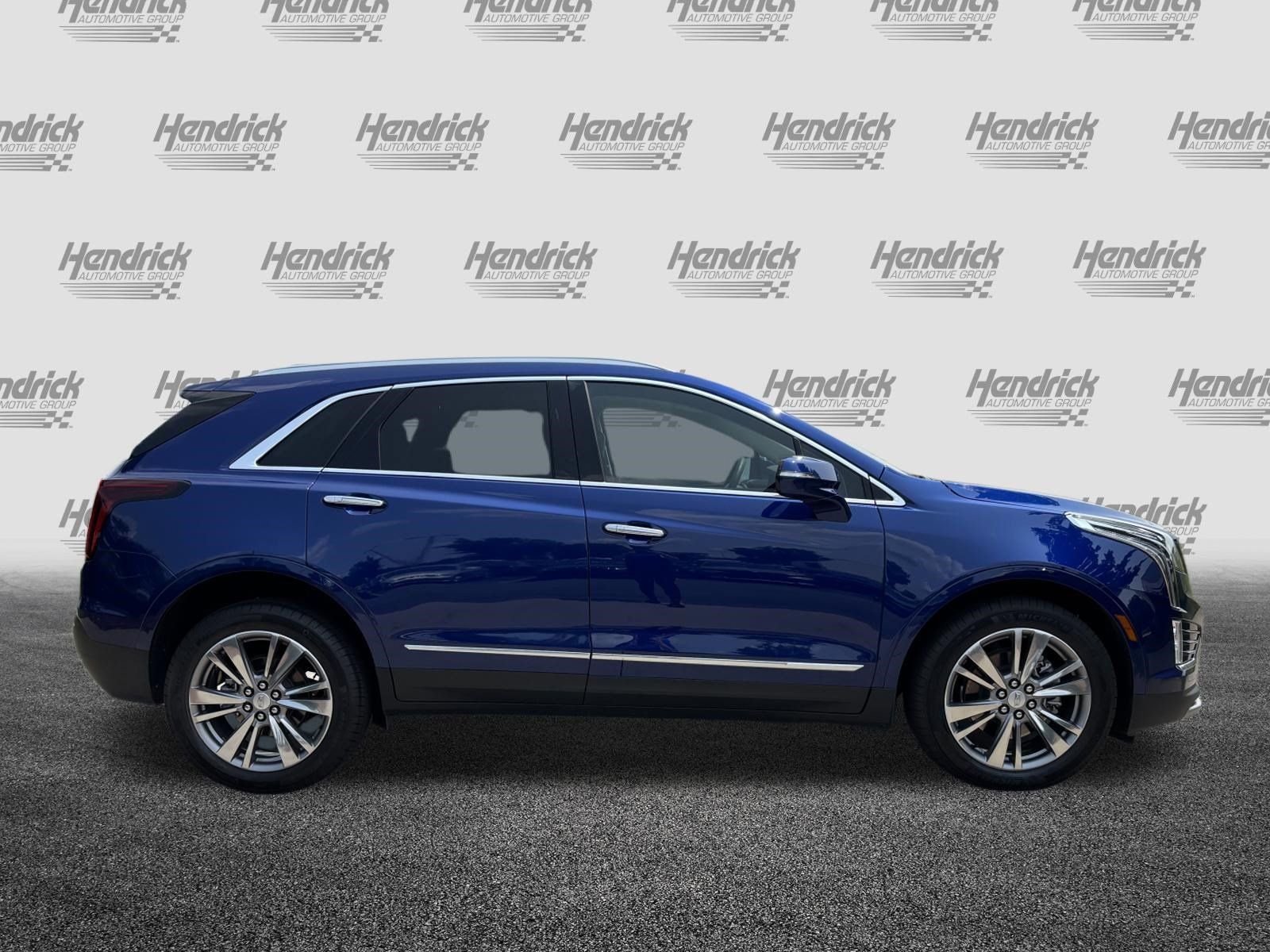 Used 2025 Cadillac XT5 Premium Luxury AWD/4WD image 11
