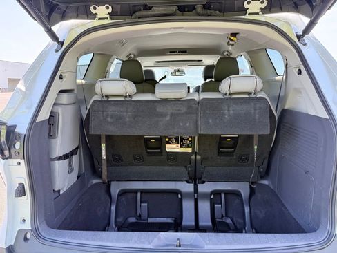 Used 2022 Toyota Sienna XLE w/ XLE Plus Package FWD image 20