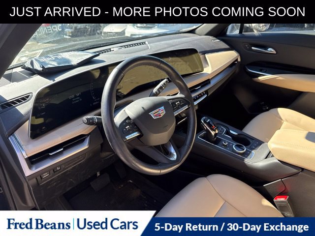 Used 2024 Cadillac XT4 Luxury w/ Cold Weather Package AWD/4WD image 17