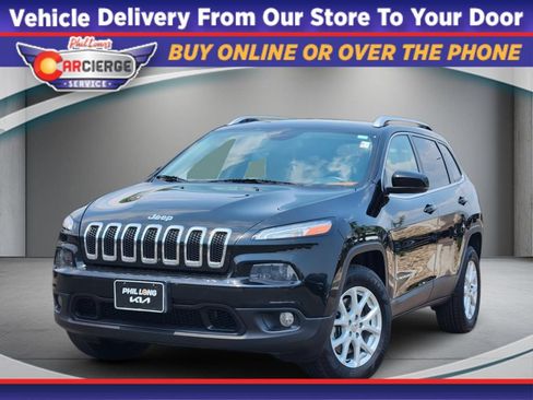 Used 2017 Jeep Cherokee Latitude w/ Safety/Convenience Group AWD/4WD image 1