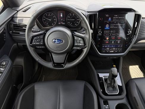Used 2025 Subaru Forester Touring image 12