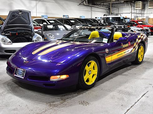 Used 1998 Chevrolet Corvette Convertible w/ Memory Pkg image 24
