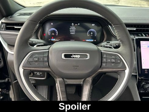 Certified 2024 Jeep Grand Cherokee Limited w/ Black Appearance Package image 21