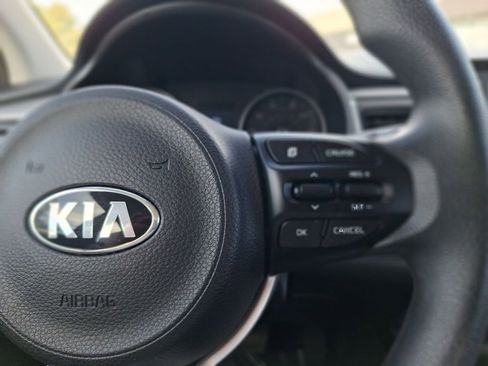 Used 2020 Kia Rio S image 16