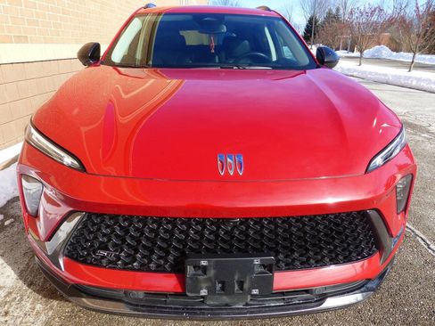 Used 2025 Buick Envision Sport Touring image 12