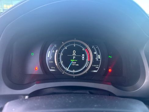 Used 2019 Lexus IS 300 w/ Navigation Package RWD image 4