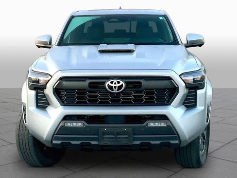 Used 2024 Toyota Tacoma TRD Sport w/ TRD Sport Premium Package image 4
