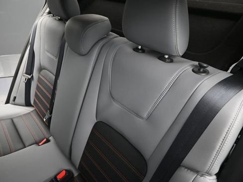 Used 2023 Nissan Kicks SR w/ SR Premium Package image 22