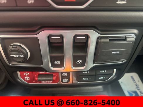 Used 2025 Jeep Wrangler Rubicon w/ Xtreme 35 Tire Package image 18