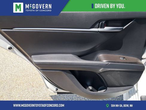 Used 2023 Toyota Camry SE FWD image 17