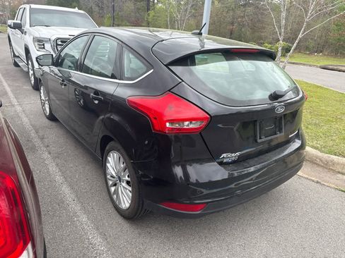 Used 2017 Ford Focus Titanium image 4