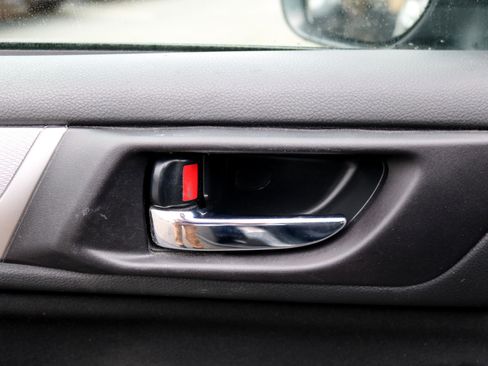 Used 2019 Subaru Legacy 2.5i Premium image 13