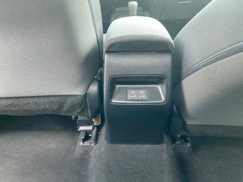 Used 2024 Toyota Corolla LE FWD image 29