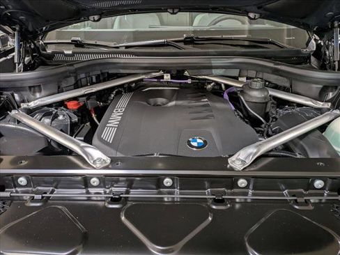 New 2026 BMW X5 xDrive40i w/ M Sport Package image 18