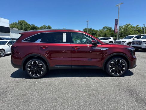New 2025 Kia Sorento EX w/ Panoramic Sunroof Package image 2