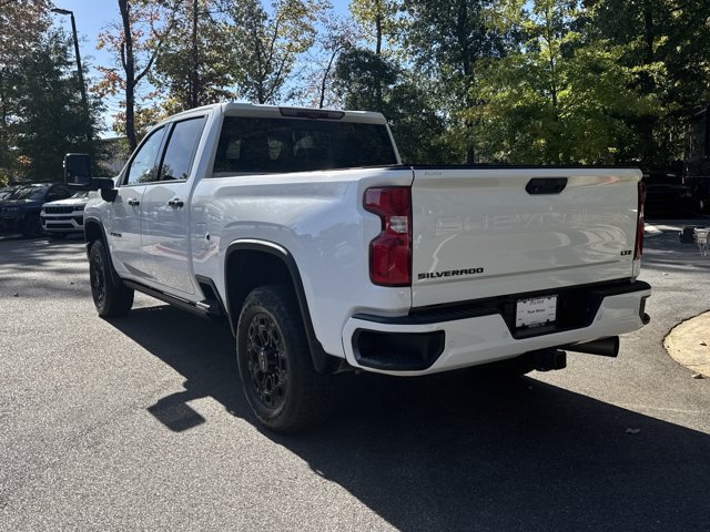 Used 2022 Chevrolet Silverado 2500 LTZ w/ LTZ Plus Package AWD/4WD image 8