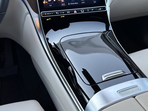 Certified 2023 Mercedes-Benz GLC 300 image 25