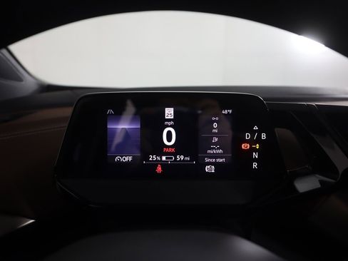 Used 2023 Volkswagen ID.4 Pro image 39