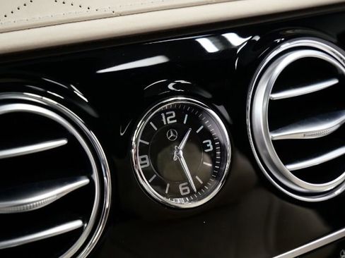 Used 2017 Mercedes-Benz S 550 4MATIC Sedan image 37