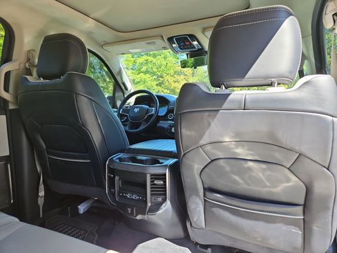 Used 2024 RAM 1500 Limited AWD/4WD image 18