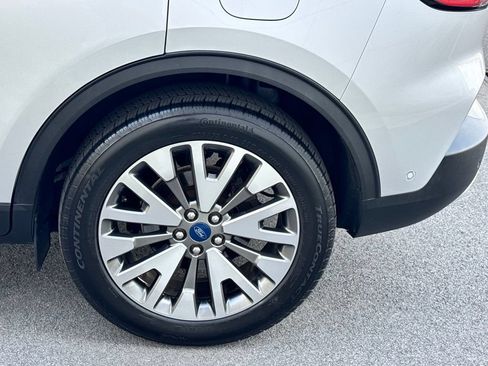Used 2020 Ford Escape Titanium AWD/4WD image 35