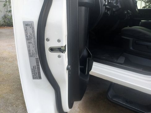 Used 2021 RAM 3500 Tradesman image 17