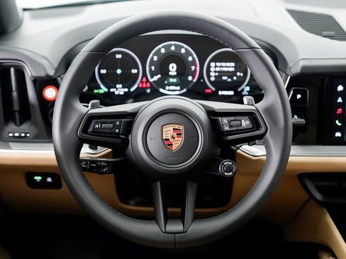 New 2026 Porsche Cayenne image 12