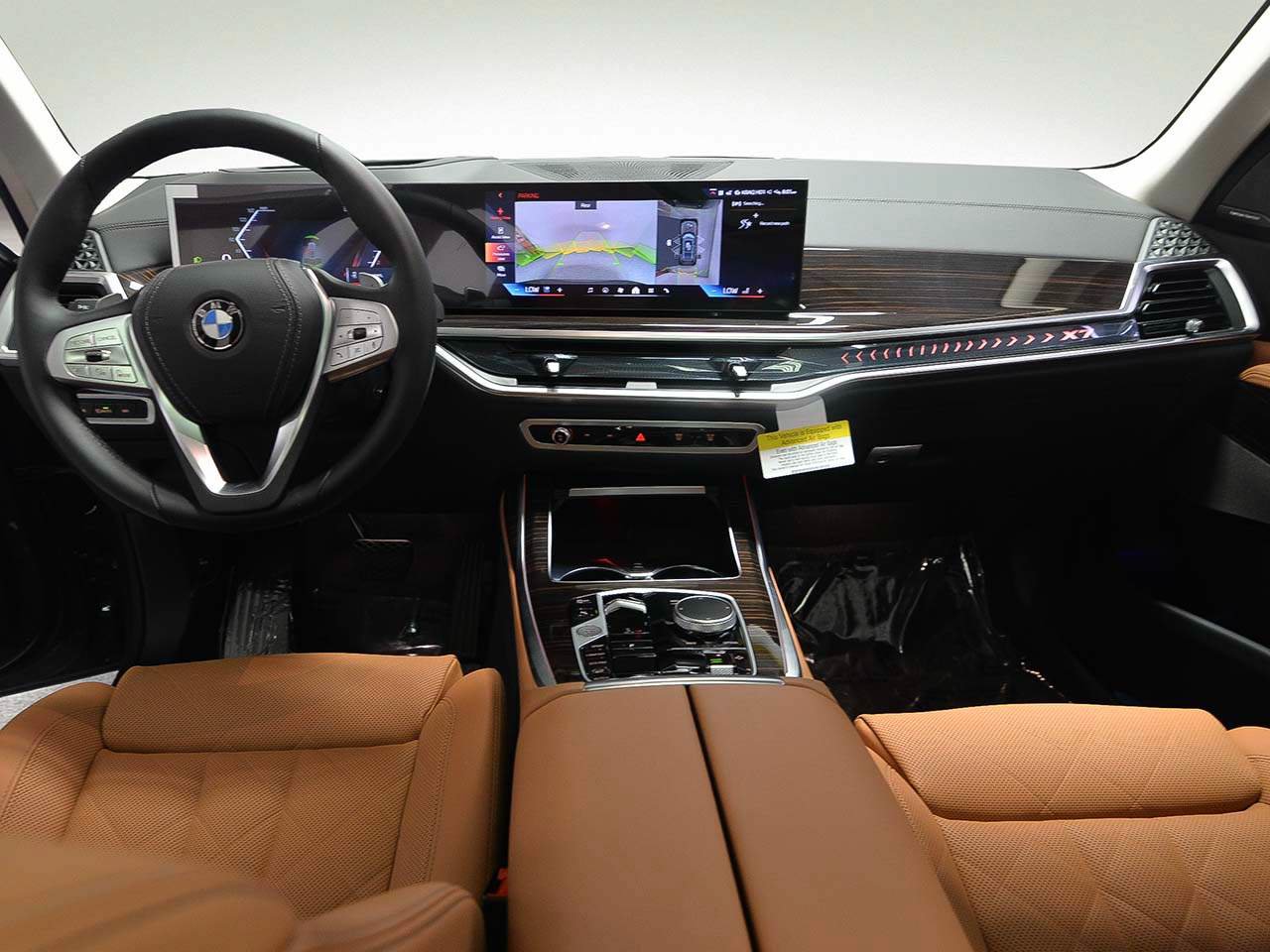 Used 2027 BMW X7 xDrive40i w/ Premium Package AWD/4WD image 14