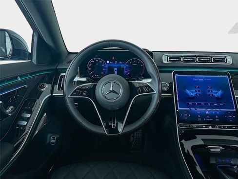 Used 2026 Mercedes-Benz S 580 4MATIC Sedan image 29