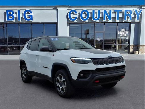 Used 2022 Jeep Compass Trailhawk w/ Trailhawk Elite Group image 7