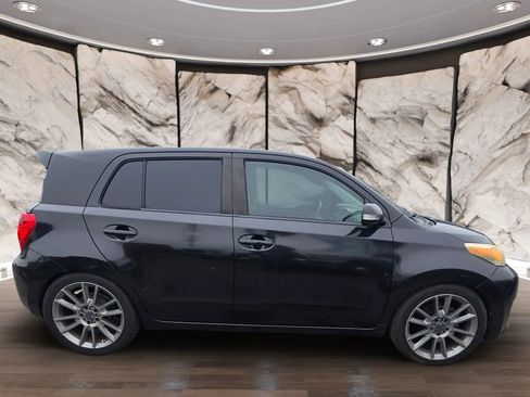 Used 2009 Scion xD image 4
