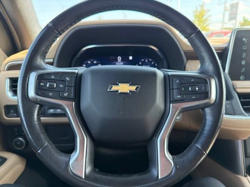 Used 2023 Chevrolet Tahoe Premier AWD/4WD image 11