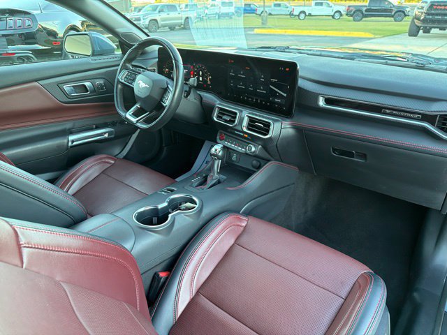 Used 2025 Ford Mustang GT Premium RWD image 12