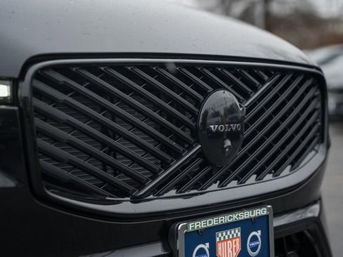 New 2026 Volvo XC60 B5 Ultra w/ Protection Package Premier image 12