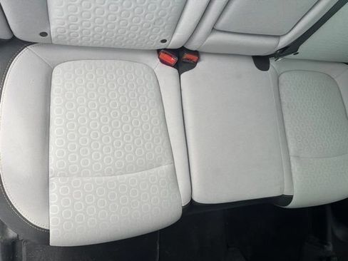 Used 2020 Chevrolet Trax LS w/ Fleet Convenience Package FWD image 17