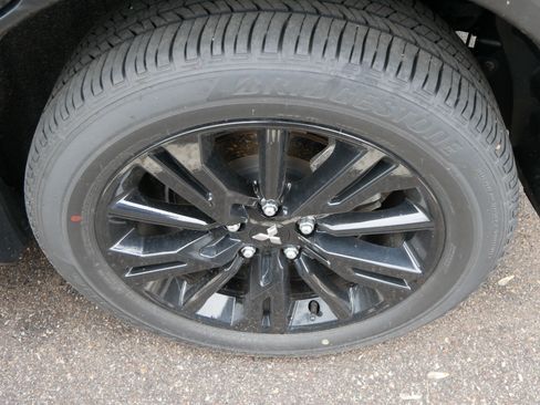 Used 2024 Mitsubishi Eclipse Cross LE AWD/4WD image 5