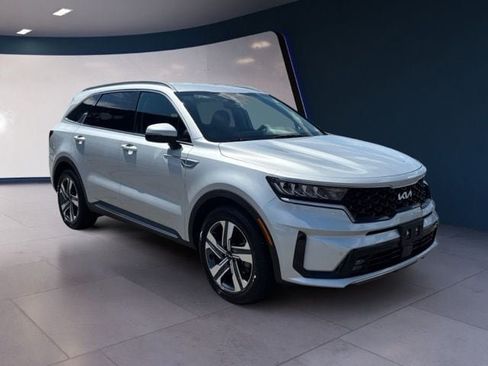 Certified 2023 Kia Sorento EX AWD/4WD image 7