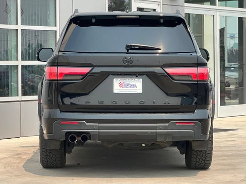 Used 2024 Toyota Sequoia TRD Pro AWD/4WD image 5