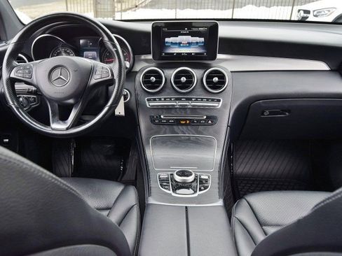 Used 2019 Mercedes-Benz GLC 300 4MATIC image 23