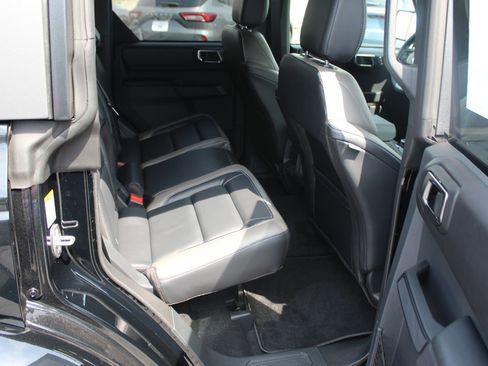 New 2025 Ford Bronco Outer Banks image 18