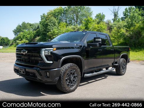 Used 2024 Chevrolet Silverado 2500 LTZ w/ LTZ Plus Package AWD/4WD image 1