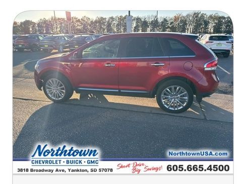 Used 2013 Lincoln MKX Base image 9