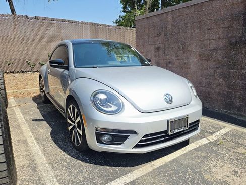 Used 2013 Volkswagen Beetle 2.0T FWD image 4