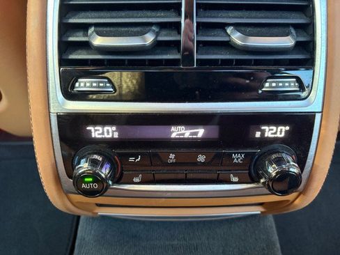 Used 2016 BMW 750i xDrive image 16