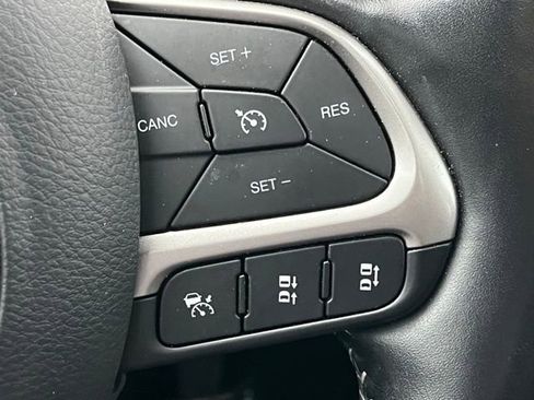 Used 2021 Jeep Compass 80th Special Edition w/ Sun and Sound Group image 41