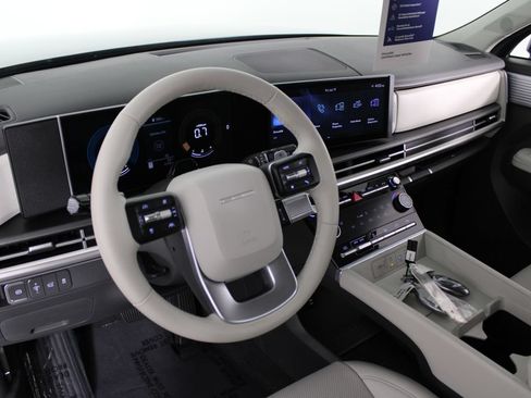 Certified 2026 Hyundai Santa Fe SEL FWD image 8