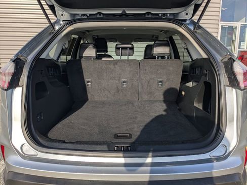 Used 2024 Ford Edge SEL image 12