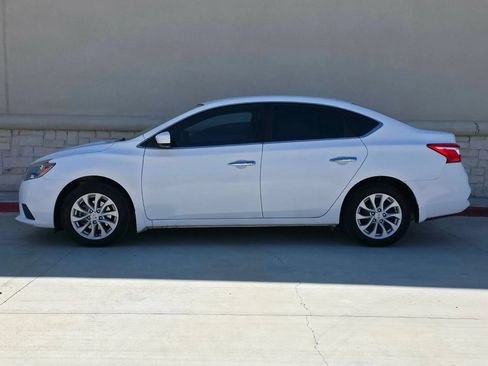 Used 2019 Nissan Sentra SV FWD image 6
