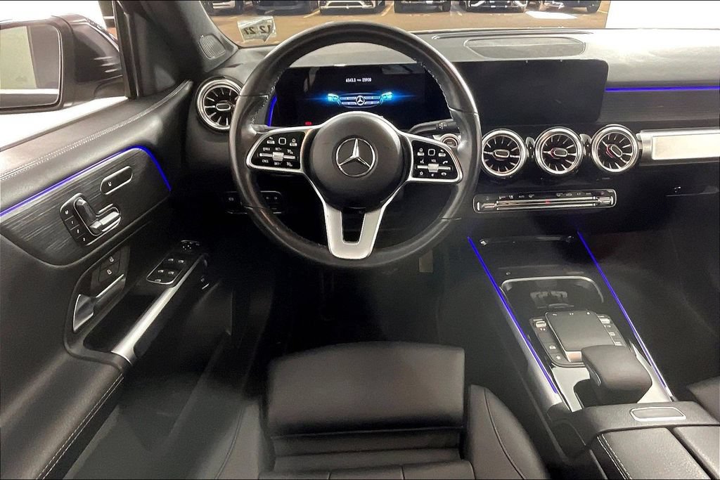 Used 2023 Mercedes-Benz GLB 250 4MATIC image 5