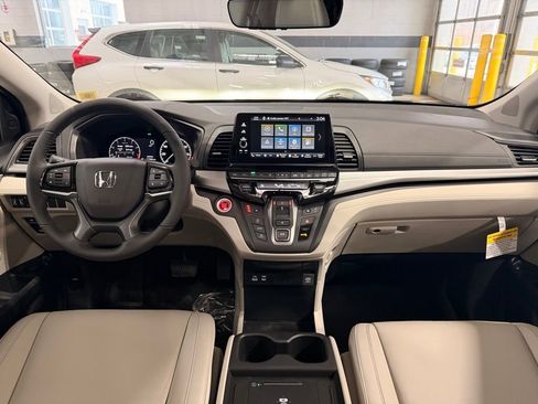 New 2026 Honda Odyssey EX-L image 5